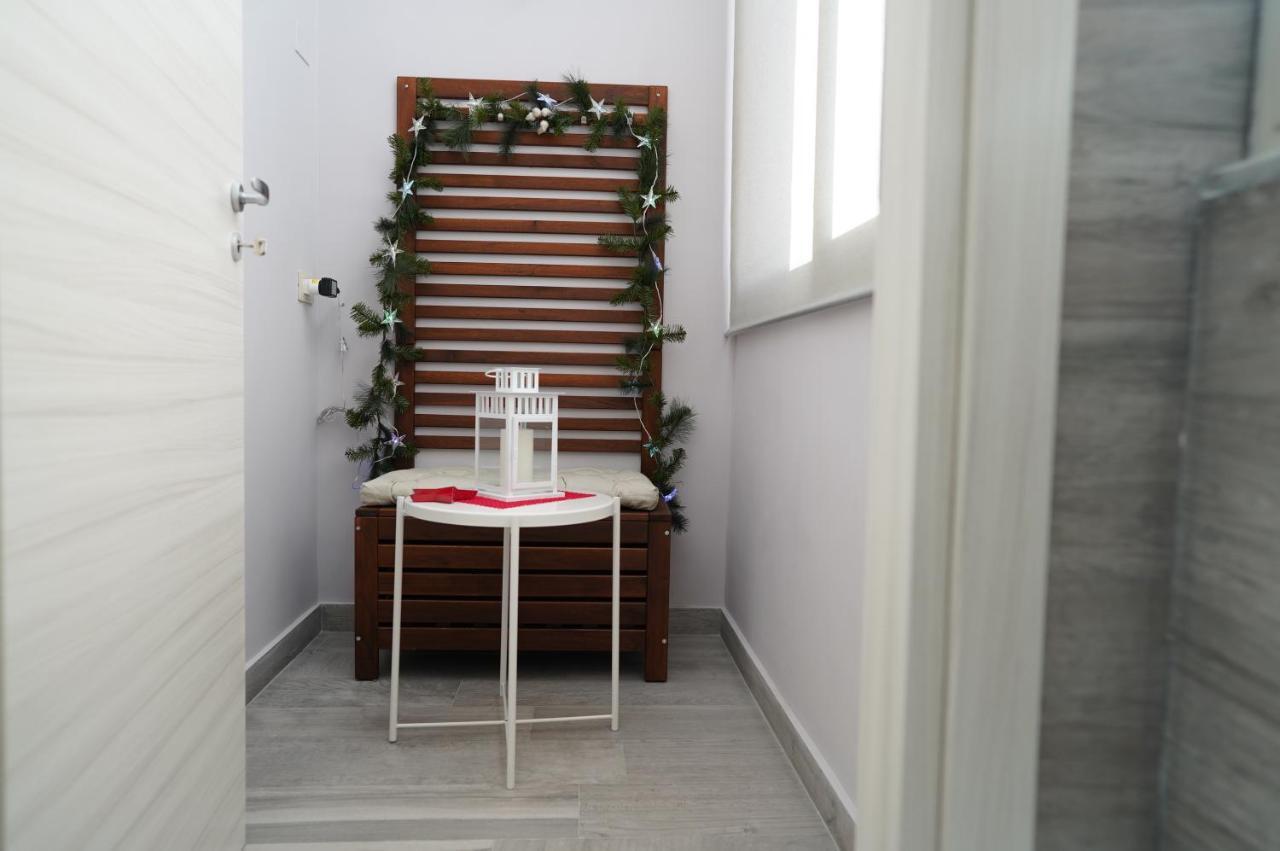 נאפולי Cristal Home מראה חיצוני תמונה